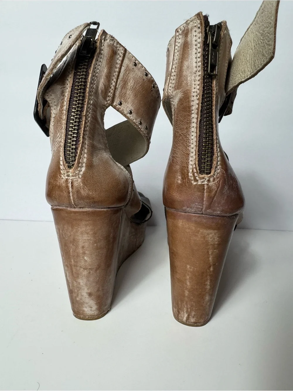 Freebird Steven in Terra Brown:Leather Two-Tone Wedge Sandals in Taupe & Brown